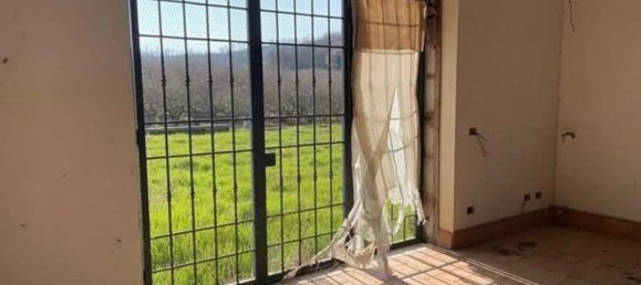 3 rooms Villa in Sutri, Italy No. 153038 2