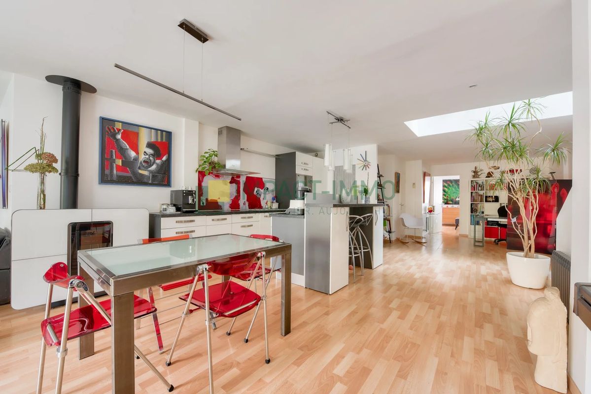 Casa T4 em Puteaux, France N.º 121771