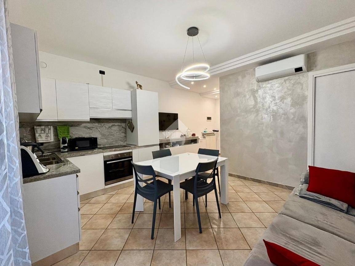 1 Schlafzimmer Wohnung in Calcinate, Italy, Nr. 209210