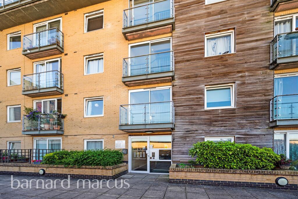 2 bedrooms Apartment in Feltham, United Kingdom No. 9847