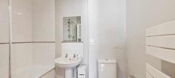 2 bedrooms Apartment in Feltham, United Kingdom No. 9847 8