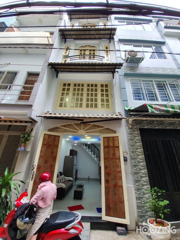 3 bedrooms Townhouse in District 3, Vietnam No. 17169
