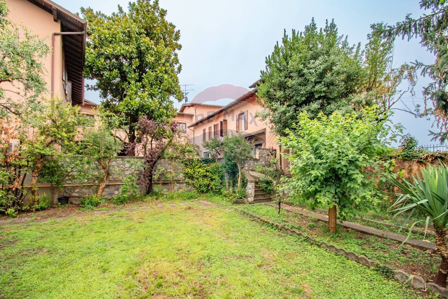 10 rooms House in Calvagese della Riviera, Italy No. 298294