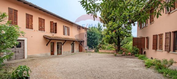 10 rooms House in Calvagese della Riviera, Italy No. 298294 5