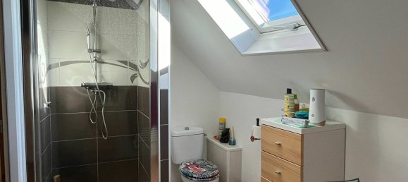 3 Schlafzimmer Haus in Saint-Amand-Montrond, France, Nr. 68459 9