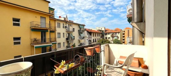 2 bedrooms Apartment in Florence, Italy No. 309899 16