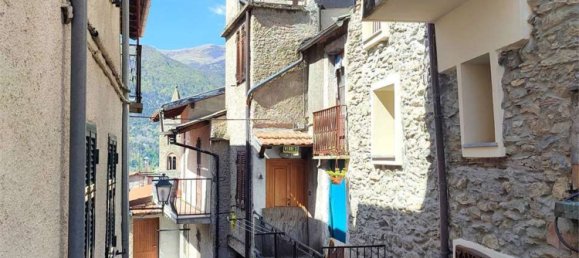 Casa de 4 divisões em Imperia, Italy N.º 187106 20