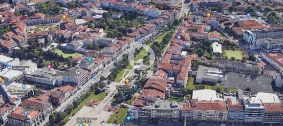 500m² Commercial property in Braga, Portugal No. 61635 2