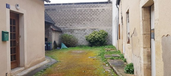 Дом с 5 спальнями в Сент-Аман-Монтрон, Франция № 99701 3