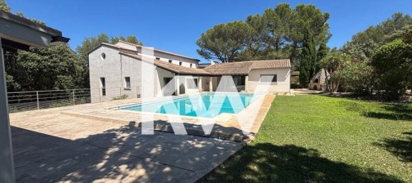 5 غرف نوم فيلا في Nimes, France رقم 345423 2