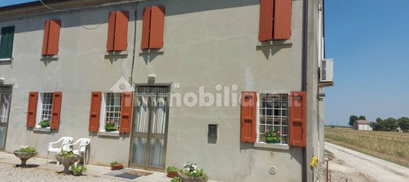 5 Schlafzimmer Haus in Ferrara, Italy, Nr. 327582 2