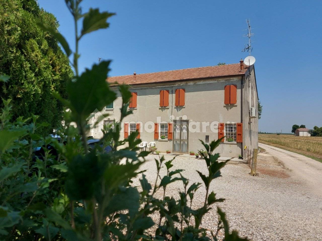 5 Schlafzimmer Haus in Ferrara, Italy, Nr. 327582