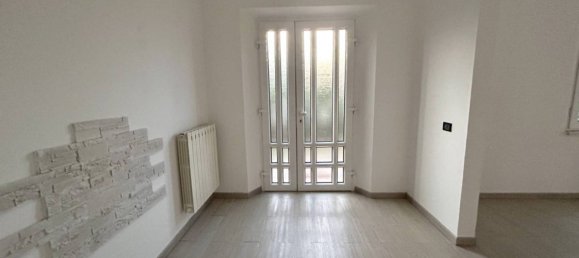 2 bedrooms Apartment in San Benedetto del Tronto, Italy No. 25490 3