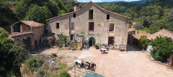 5 bedrooms House in Terrassa, Spain No. 180977 2