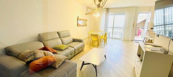 Вилла с 5 комнатами в Валенцано, Италия № 19980 13