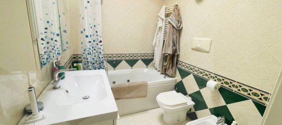 Вилла с 5 комнатами в Валенцано, Италия № 19980 16