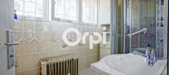 3 bedrooms House in Ruyaulcourt, France No. 314783 8