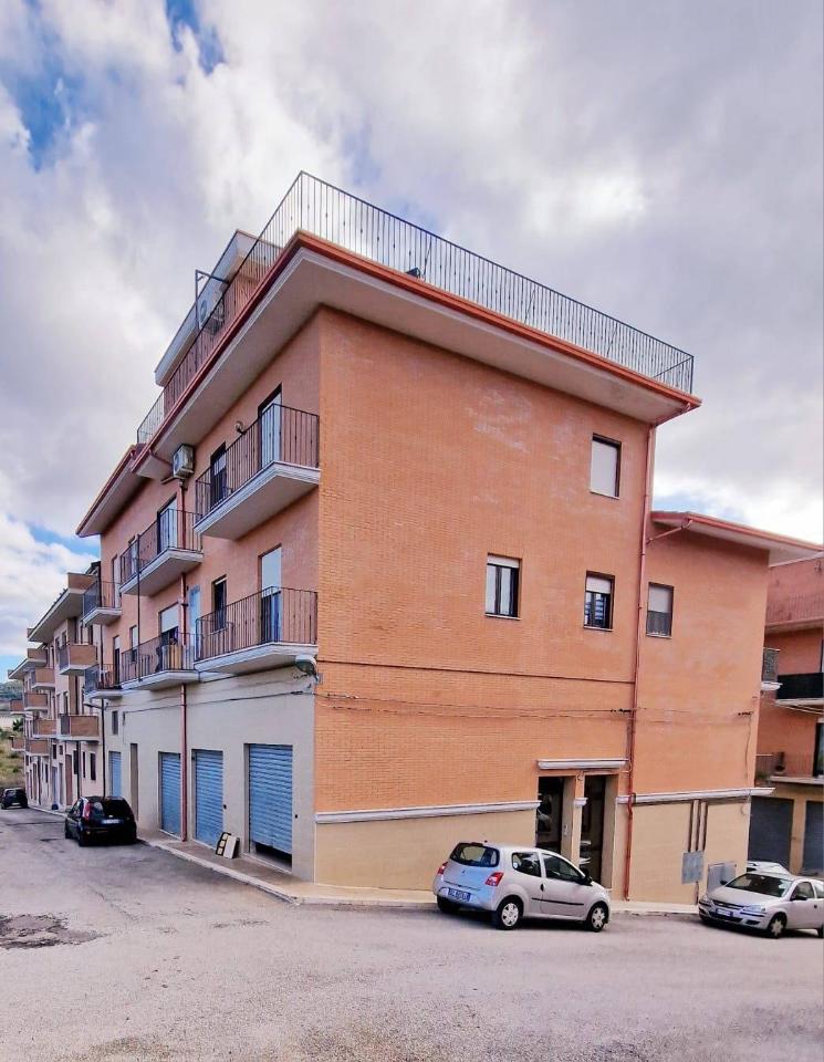 3 rooms Apartment in San Nicandro Garganico, Italy No. 117372