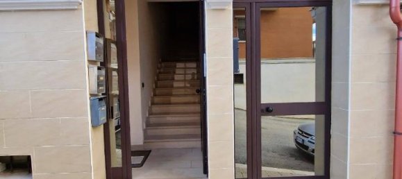 3 rooms Apartment in San Nicandro Garganico, Italy No. 117372 2