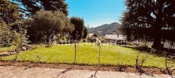 4 bedrooms Villa in Nembro, Italy No. 377416 22