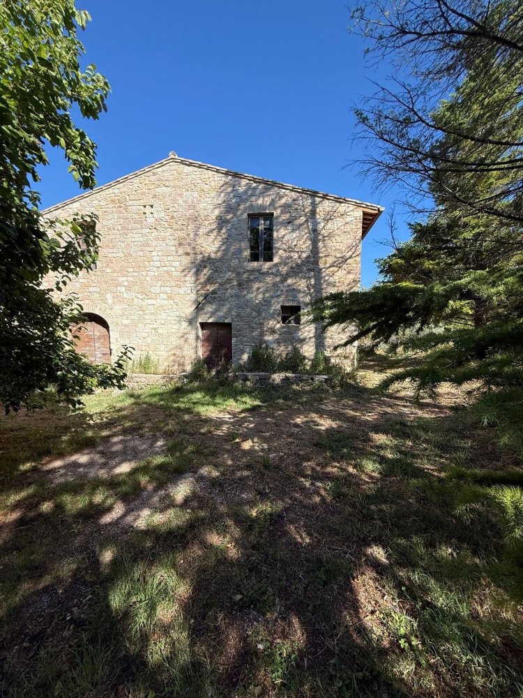 Casa de 7 divisões em Assisi, Italy N.º 292913