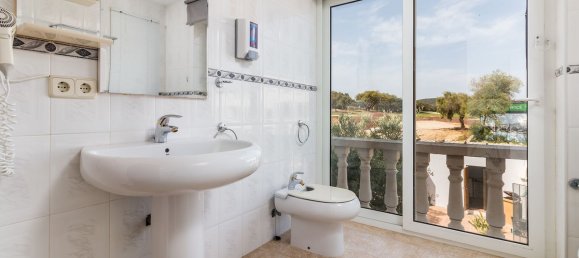 84 Schlafzimmer Hotel in Cadiz, Spain, Nr. 97736 26