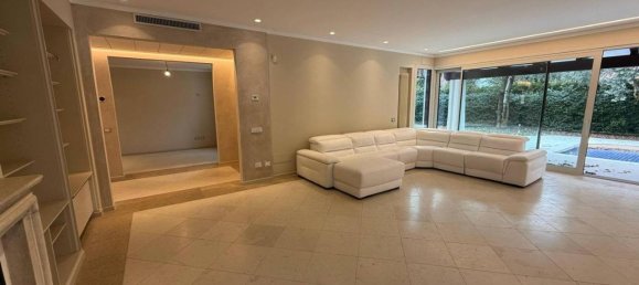 Villa de 5 habitaciónes en Gorle, Italy No. 22230 3