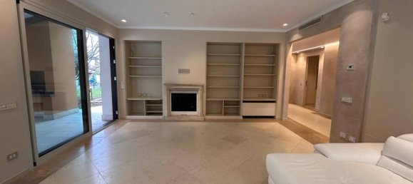 Villa de 5 habitaciónes en Gorle, Italy No. 22230 13