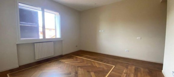 Villa de 5 habitaciónes en Gorle, Italy No. 22230 46