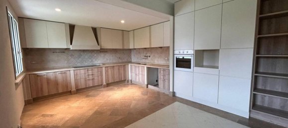 Villa de 5 habitaciónes en Gorle, Italy No. 22230 25