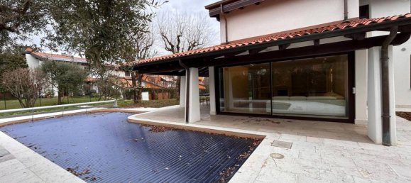 Villa de 5 habitaciónes en Gorle, Italy No. 22230 20