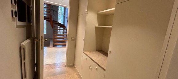 Villa de 5 habitaciónes en Gorle, Italy No. 22230 37