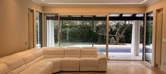 Villa de 5 habitaciónes en Gorle, Italy No. 22230 6