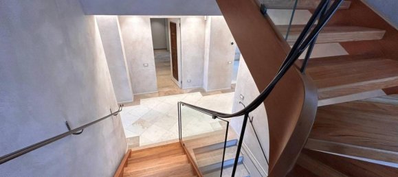 Villa de 5 habitaciónes en Gorle, Italy No. 22230 39