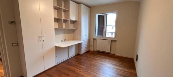 Villa de 5 habitaciónes en Gorle, Italy No. 22230 48