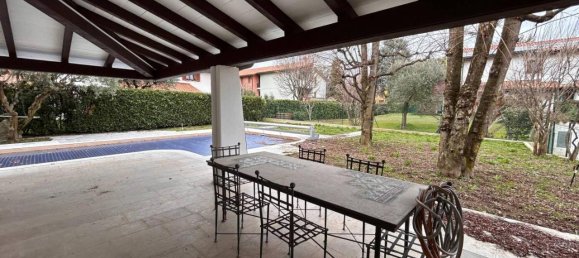 Villa de 5 habitaciónes en Gorle, Italy No. 22230 16