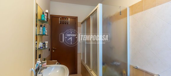 3 bedrooms Apartment in Credaro, Italy No. 380868 19