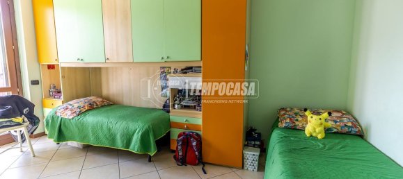 3 bedrooms Apartment in Credaro, Italy No. 380868 3