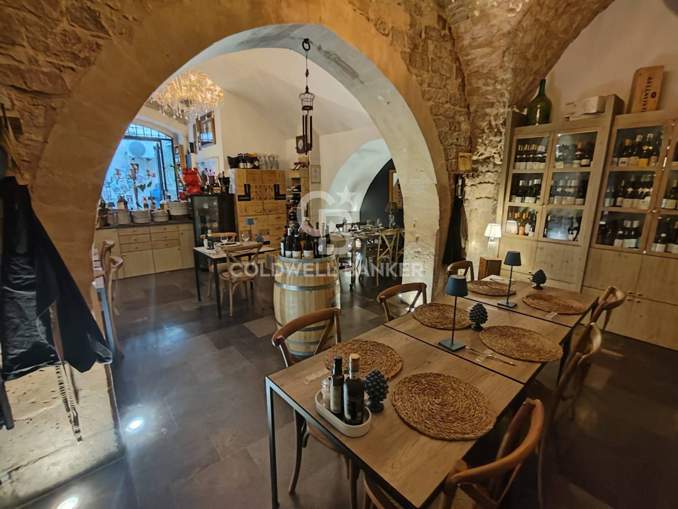 5 rooms Commercial property in Modica, Italy No. 84213