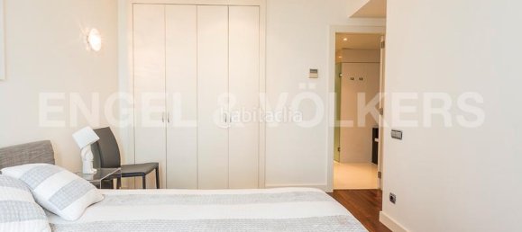 3 bedrooms Penthouse in Sant Marti, Spain No. 19252 33