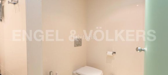 3 bedrooms Penthouse in Sant Marti, Spain No. 19252 31