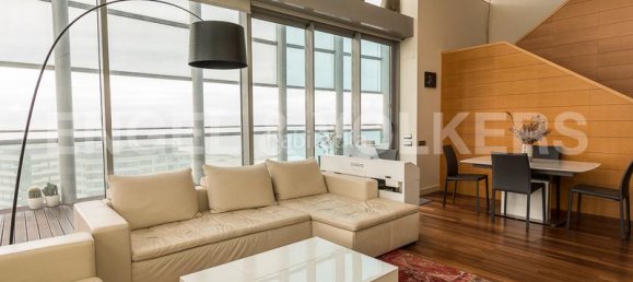 3 bedrooms Penthouse in Sant Marti, Spain No. 19252 8