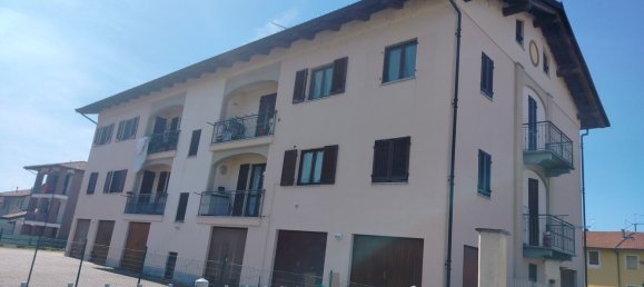 4 rooms Apartment in Moretta, Italy No. 125045 9