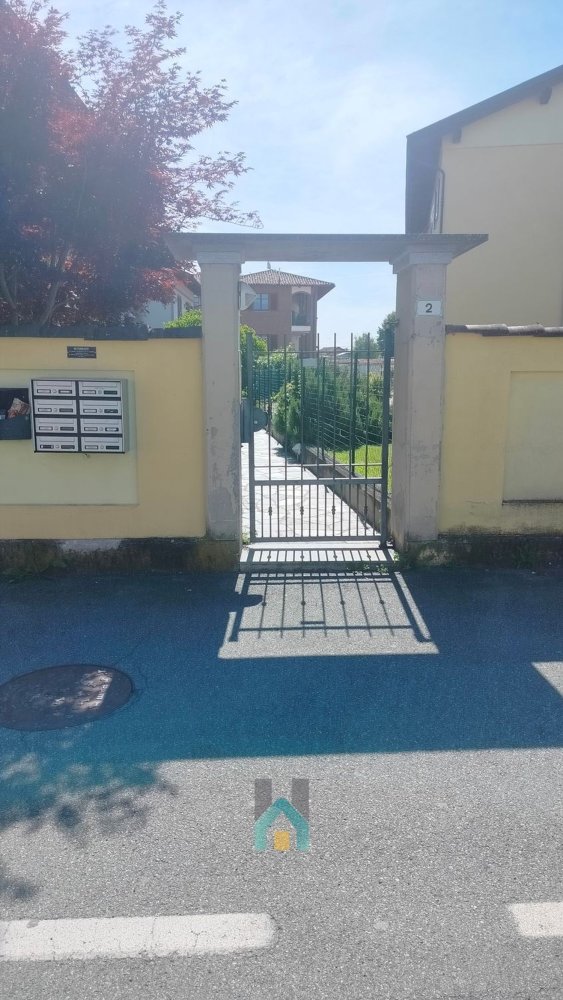 4 rooms Apartment in Moretta, Italy No. 125045