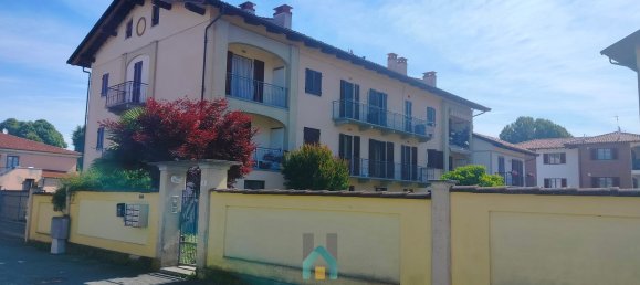 4 rooms Apartment in Moretta, Italy No. 125045 3