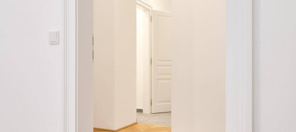 Квартира с 2 комнатами в Йозефштадт, Австрия № 216094 3