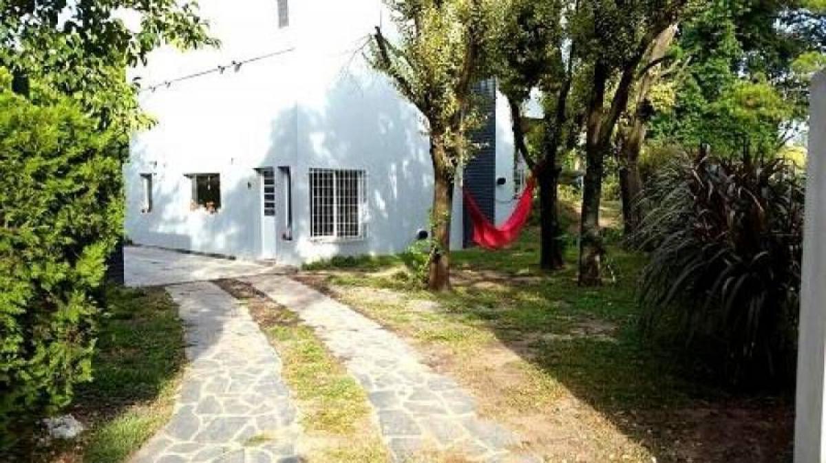 3 bedrooms House in Pilar, Argentina No. 84810