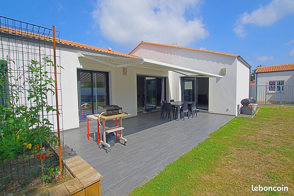 4 bedrooms House in Sainte-Foy, France No. 290070