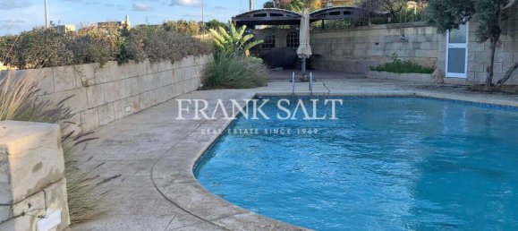 4 bedrooms Bungalow in Bahar ic-Caghaq, Malta No. 6722 2