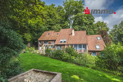 Moradia em banda de 13 divisões em Aachen, Germany N.º 305670